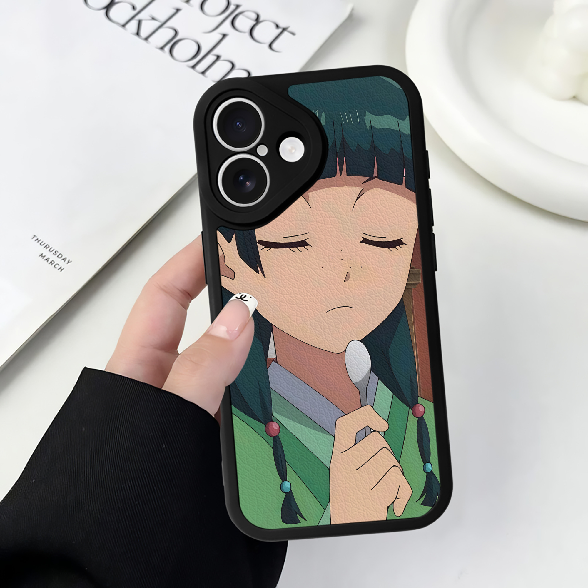（画像用） 薬屋のひとりごと The Apothecary Diaries 【iPhone 16シリーズ対応】シリコンスマホケース（レザー調） 材質：シリコン